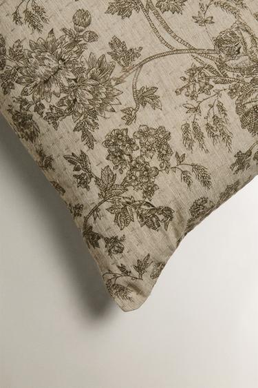 FLORAL COTTON AND LINEN CUSHION COVER - Light beige by Zara - Image 1