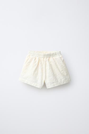 EMBROIDERED BRODERIE ANGLAISE BERMUDA SHORTS - Ecru by Zara