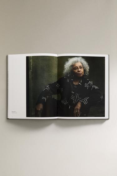 LIVRE WOMEN ANNIE LEIBOVITZ (ANGLAIS) - Gris de Zara - Image 3