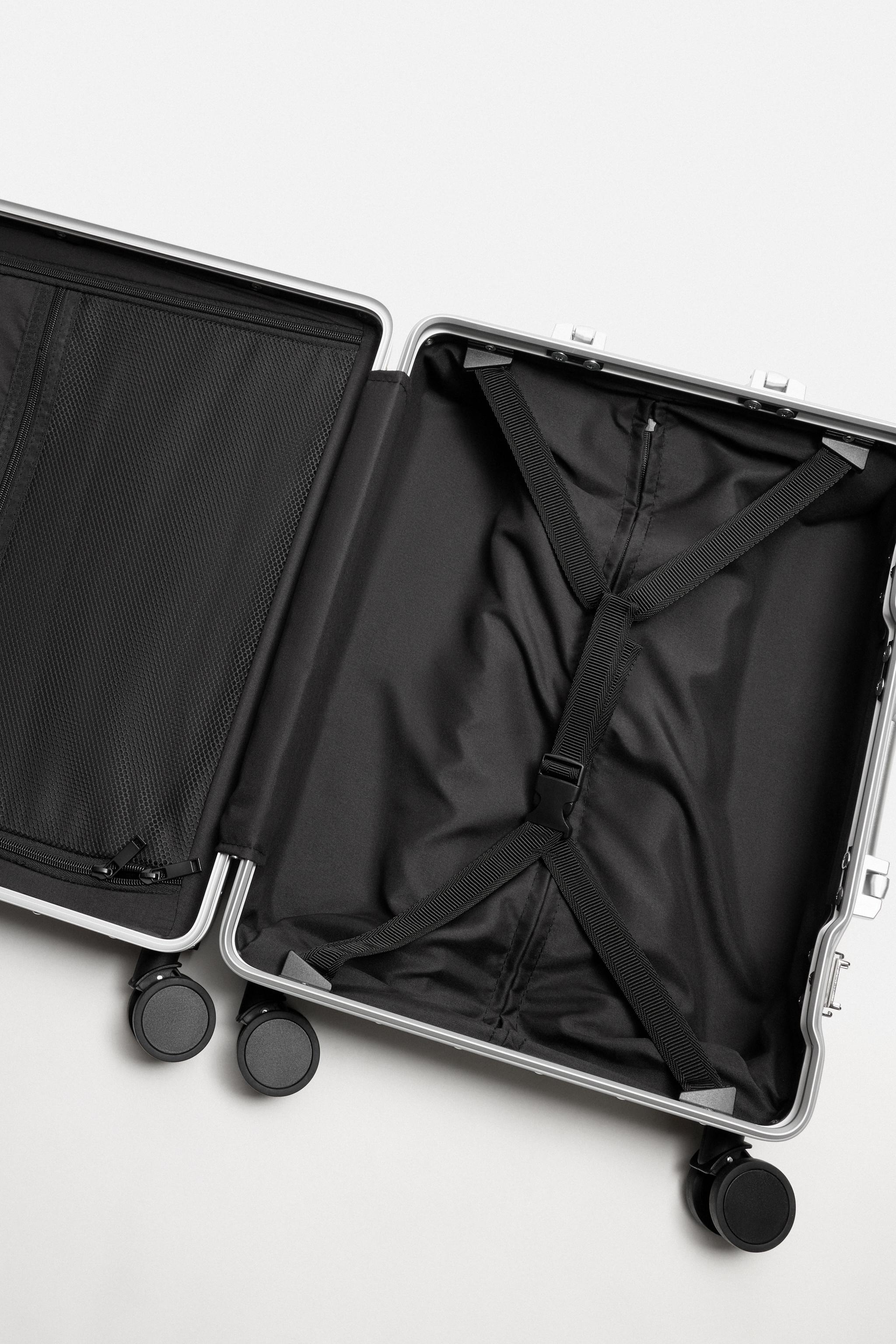 【完売品】ZARA carry-on suitcase 13001620800-a3.jpg?ts=