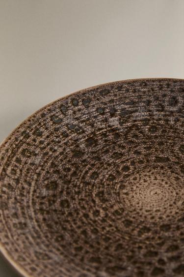 DESSERT PLATE WITH RAISED DESIGN - Grey by Zara - Image 4