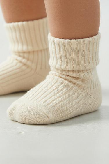 LOT DE QUATRE CHAUSSETTES COULEURS EN BOÎTE - Multicolore de Zara - Image 6