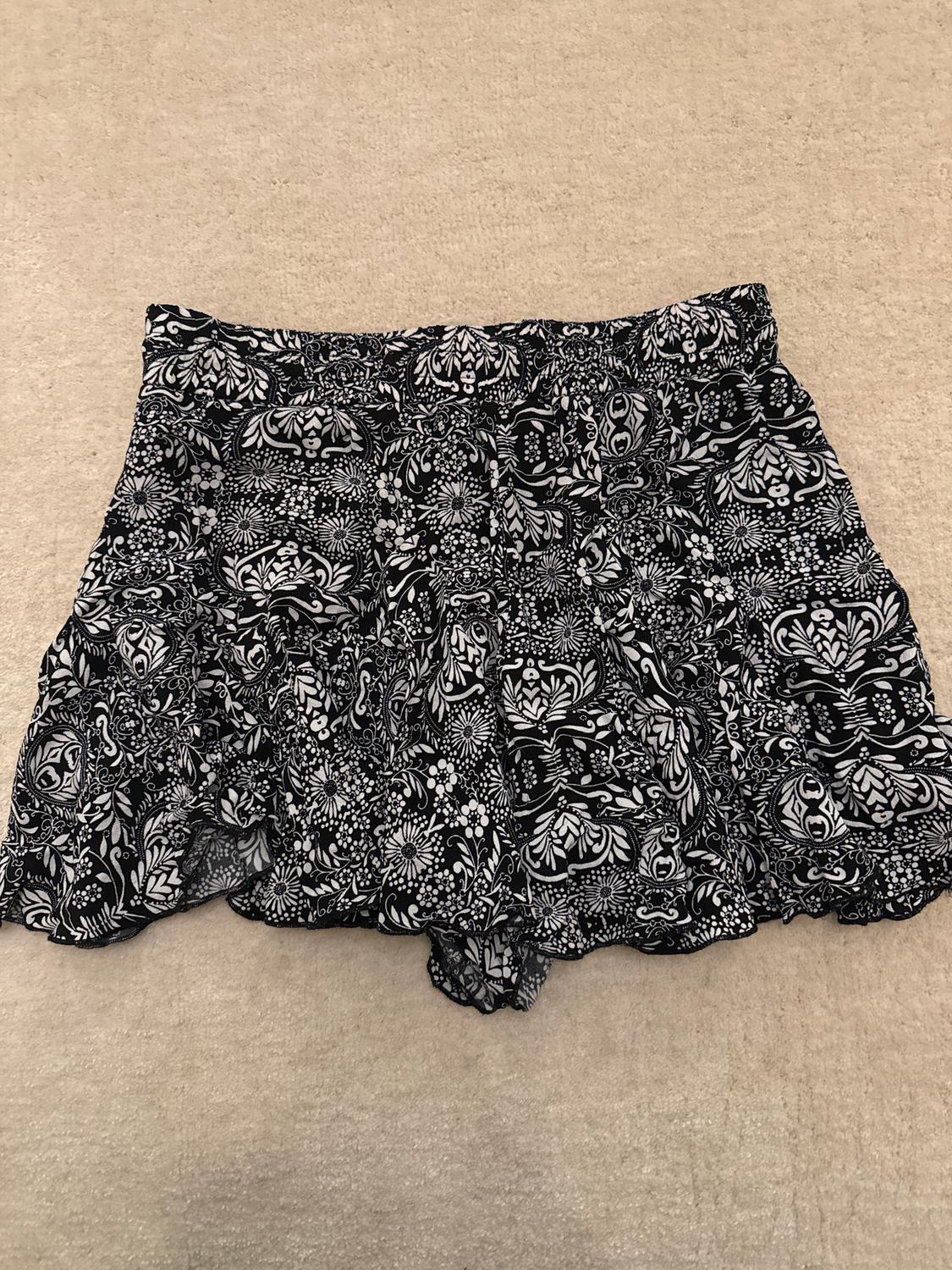 FALDA BERMUDA ESTAMPADA - Image 2
