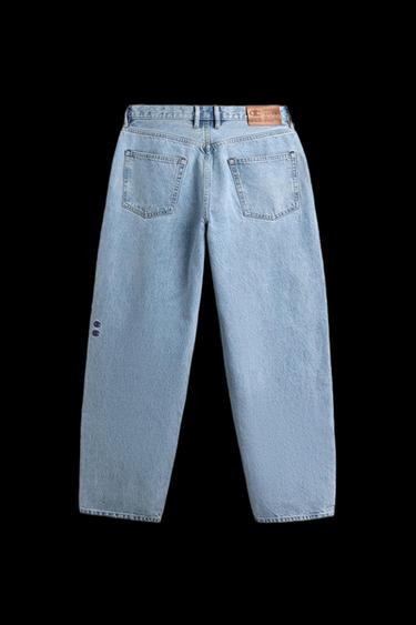 LOOSE TAPERED FIT JEANS CHAMPION® X ZARA - Light blue by Zara
