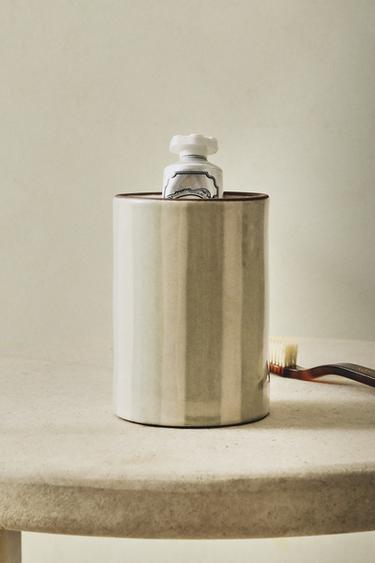 CERAMIC STRIPED TOOTHBRUSH HOLDER - Blues by Zara