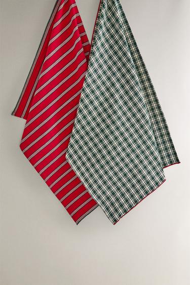 PACK OF DYED COTTON CHRISTMAS TEA TOWELS (PACK OF 2) - Red by Zara - Image 0