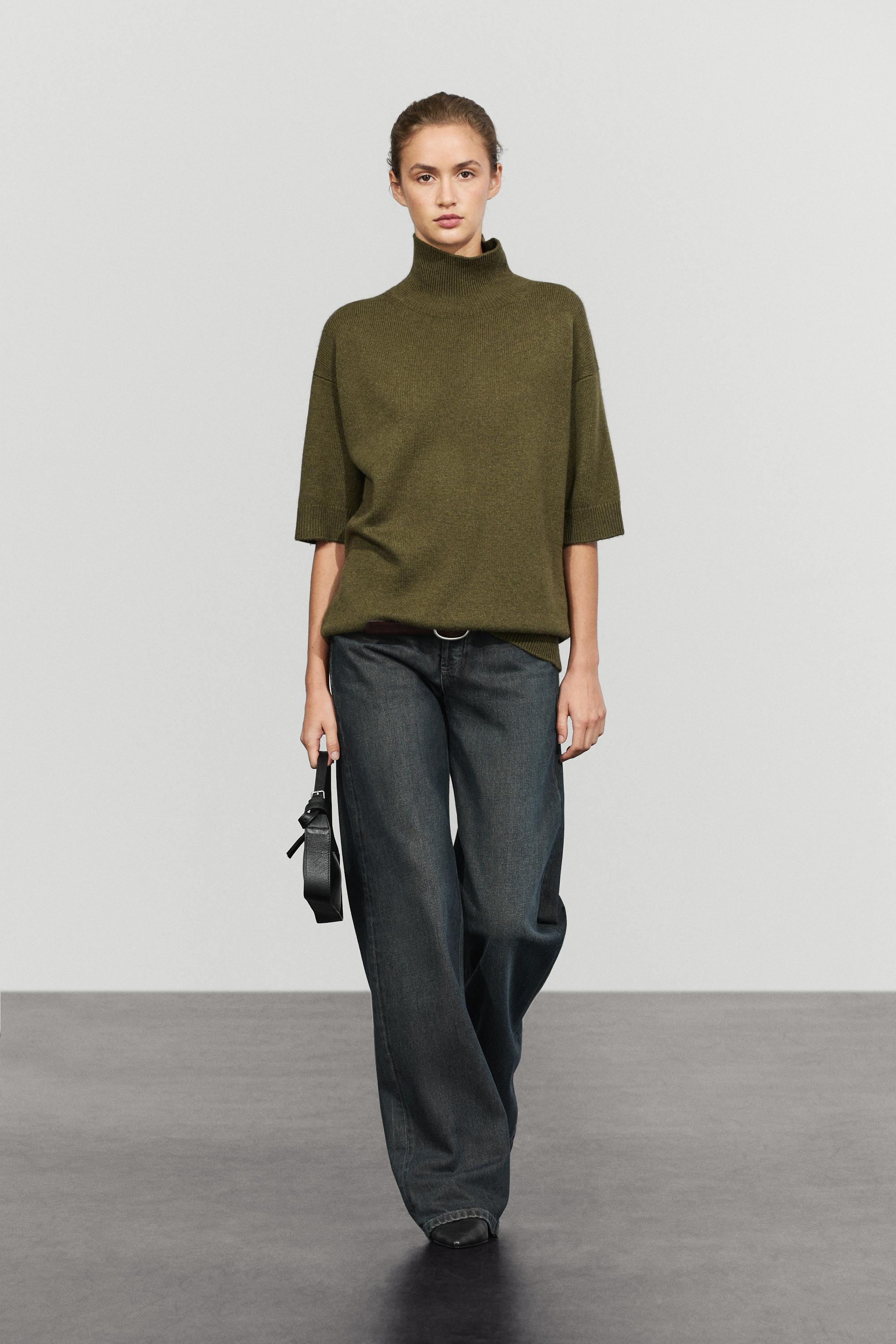 Wool knit sweater with mock turtleneck