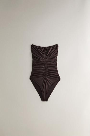 MAIÔ DE PRAIA COM DECOTE TOMARA QUE CAIA E FRANZIDO - Marrom-escuro da Zara