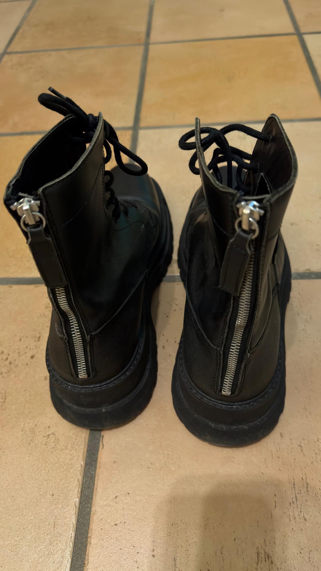 LACE BOOTS WITH ZIP BLACK - Image 3