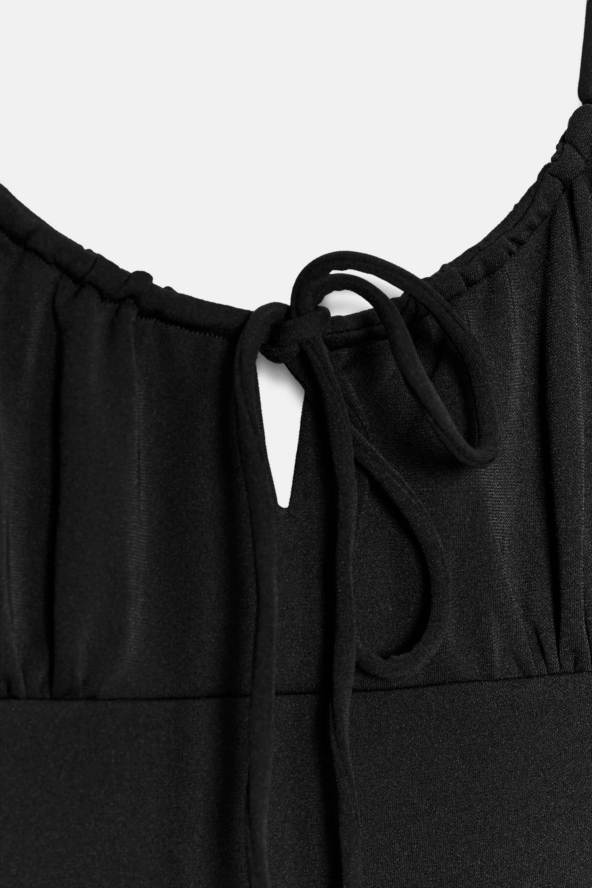 FLOWY STRAPPY MIDI DRESS