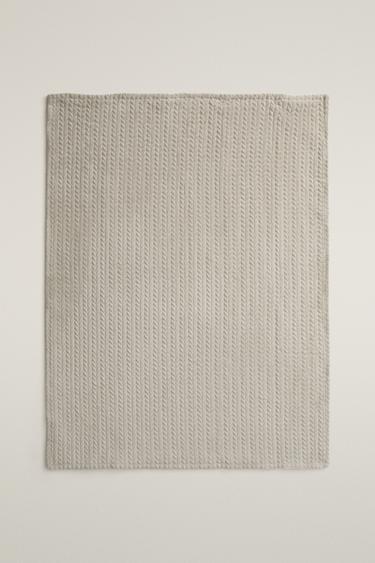 TEXTURED FLEECE BLANKET - Sand by Zara - Image 0