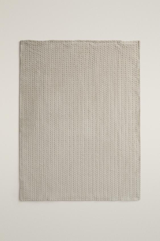 TEXTURED FLEECE BLANKET - رمل الخاص بـ Zara - صورة 0