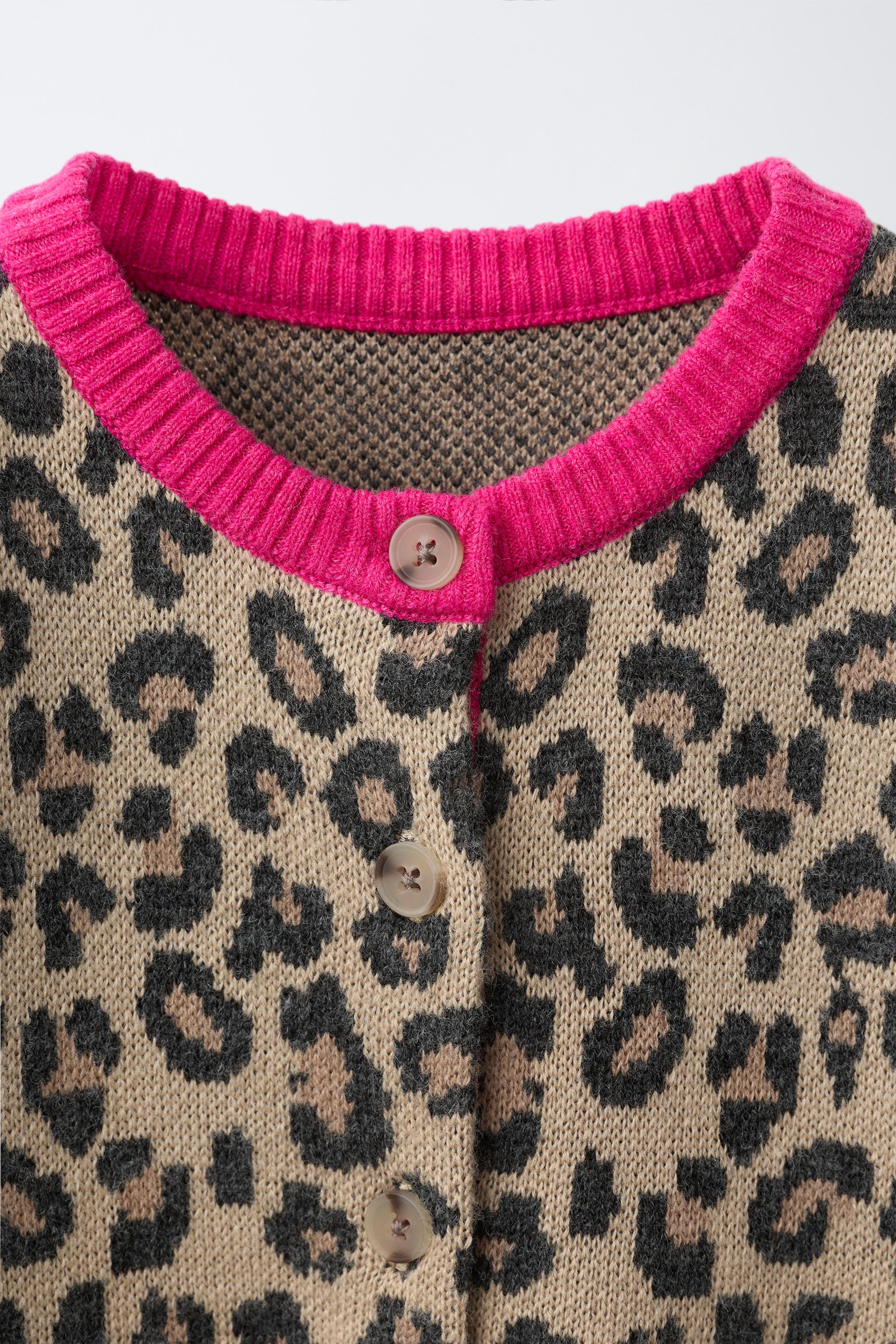 GILET EN MAILLE ANIMAL PRINT CONTRASTE