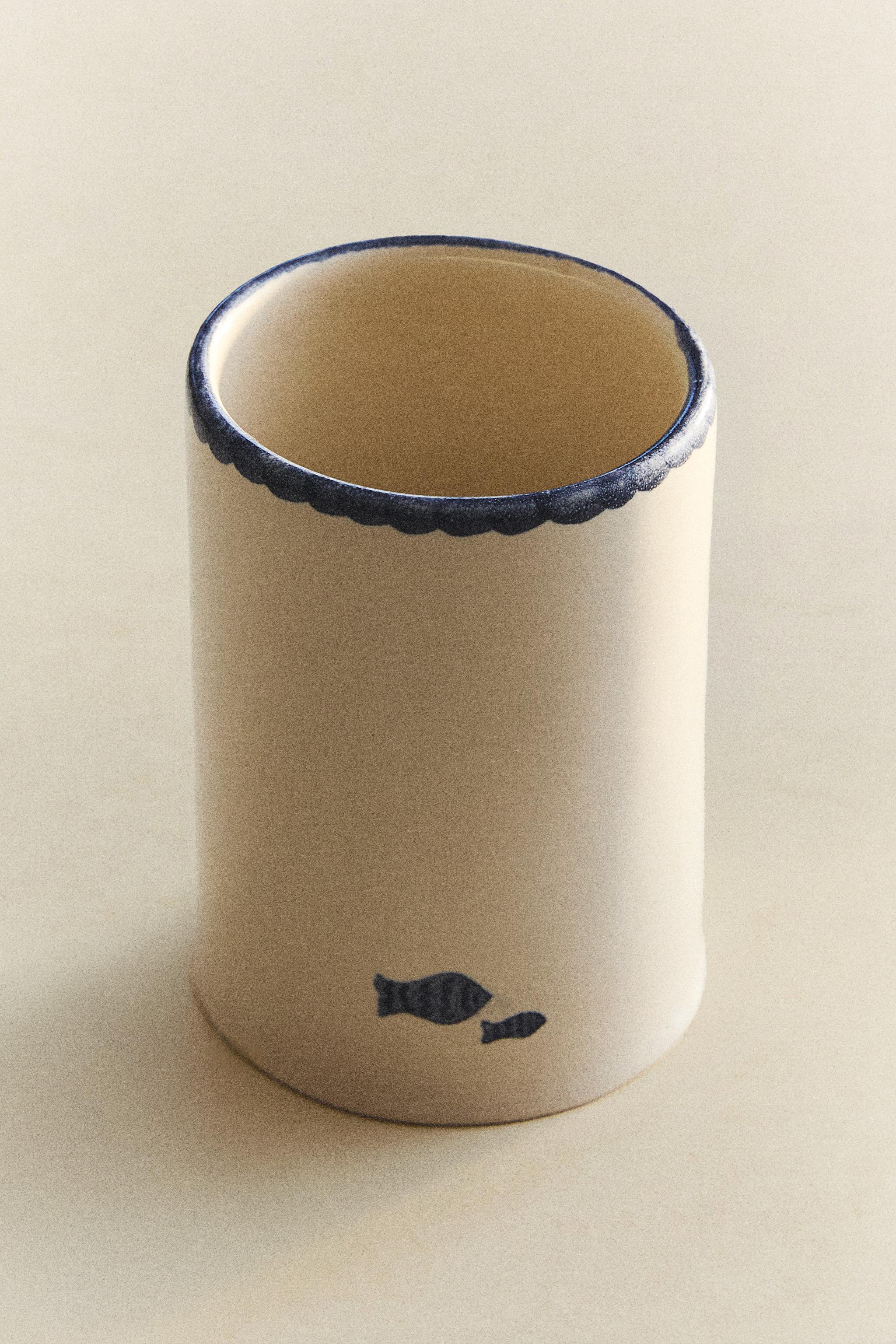 CERAMIC FISH TOOTHBRUSH HOLDER