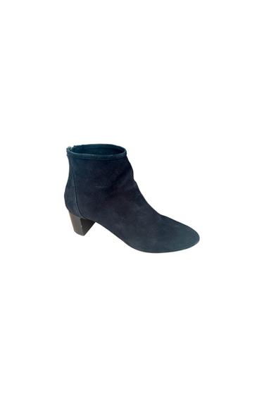 SUEDE BLOCK HEEL ZIPPERED BOOTS