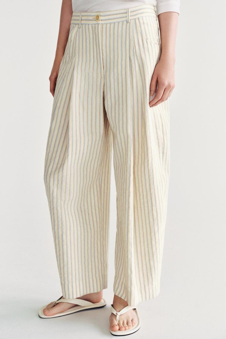 PANTALÓN TIPO BARRIL A RAYAS COLECCIÓN ZW 2
