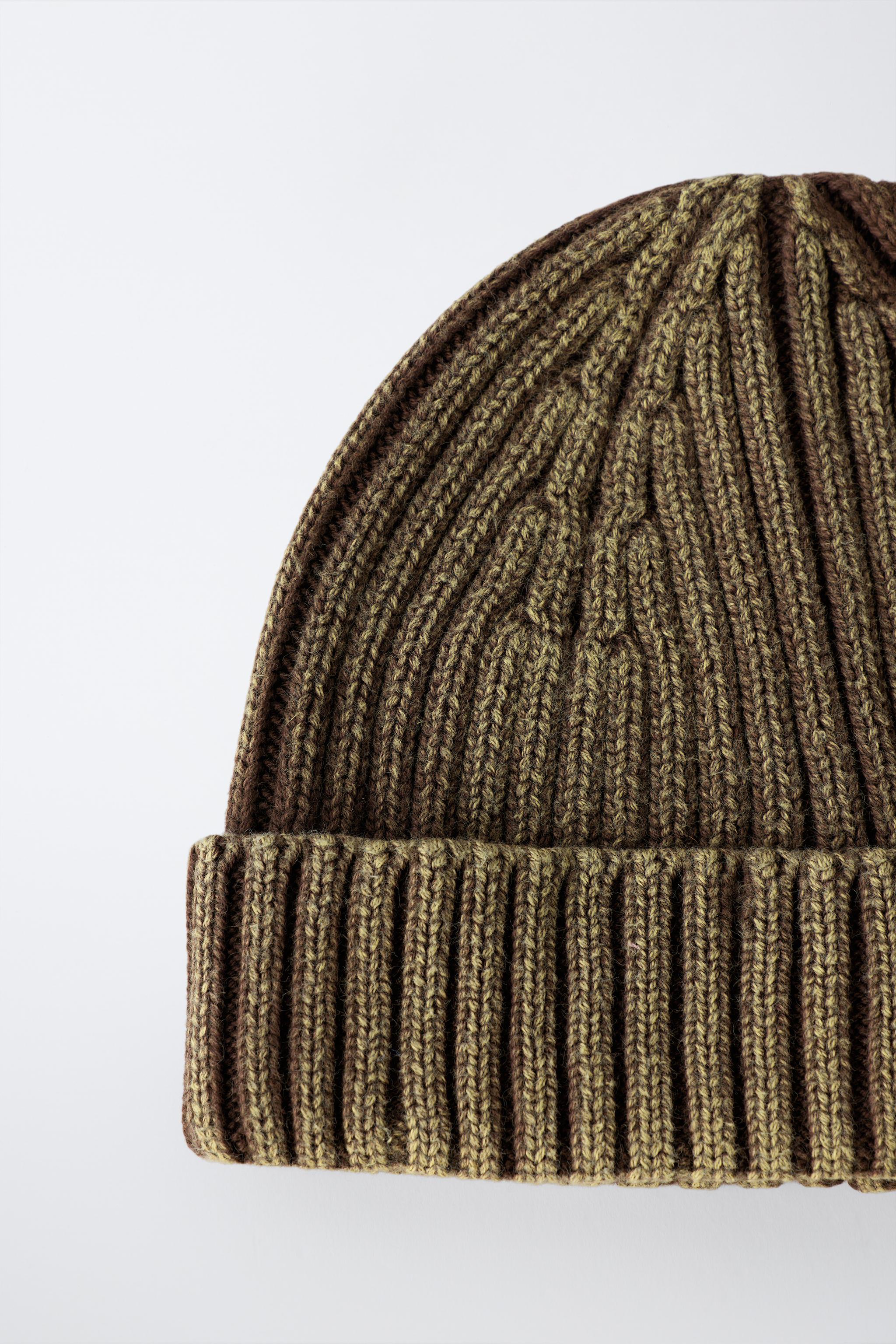 BONNET EN MAILLE À EFFET DÉLAVÉ