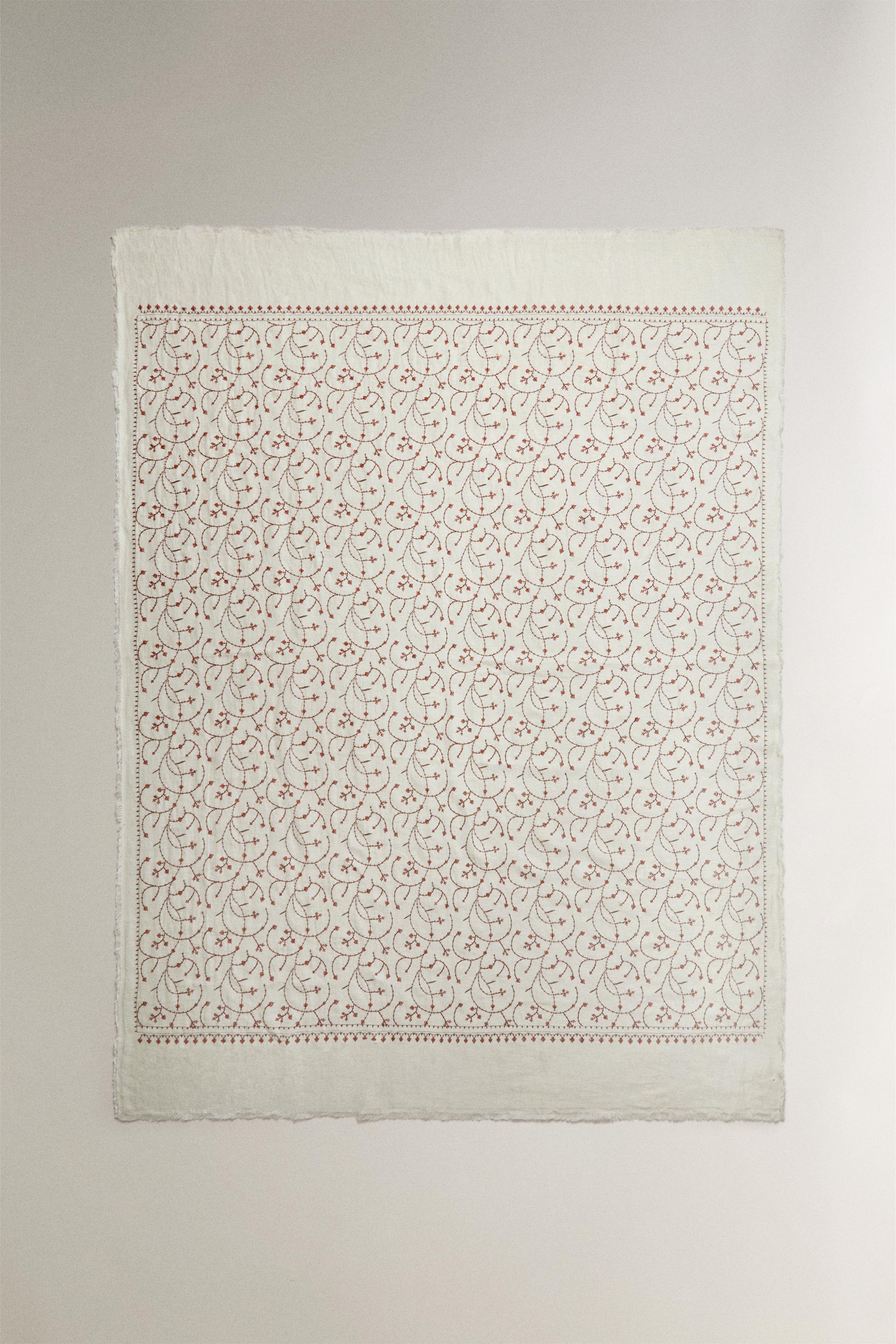 EMBROIDERED LINEN BLANKET