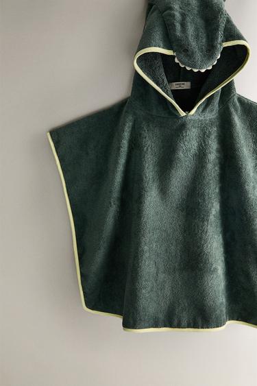 CHILDREN'S VELOUR CROCODILE BEACH PONCHO - Green by Zara - Image 1