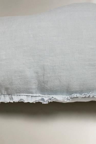 KIDS' LINEN CLOUD CUSHION - Light blue by Zara - Image 3