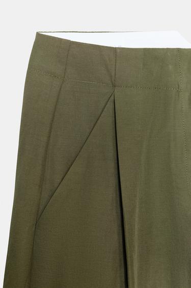 PANTALON À PINCES ET PASSANT AU DOS - Kaki de Zara - Image 10