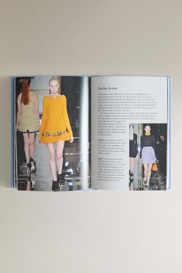 LIVRE THE LITTLE BOOK OF PRADA - Bleu de Zara - Image 4