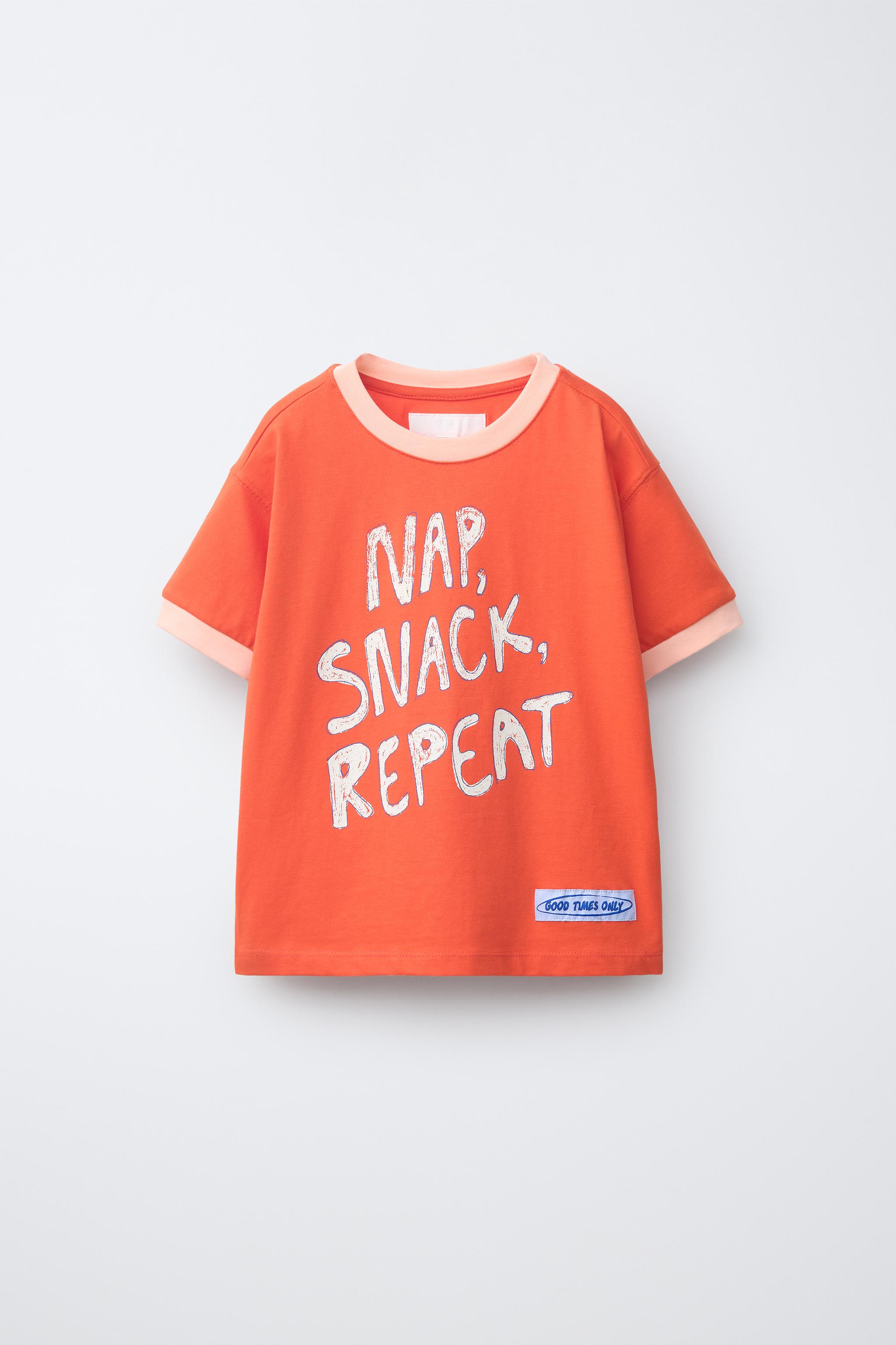 CONTRAST TEXT T-SHIRT