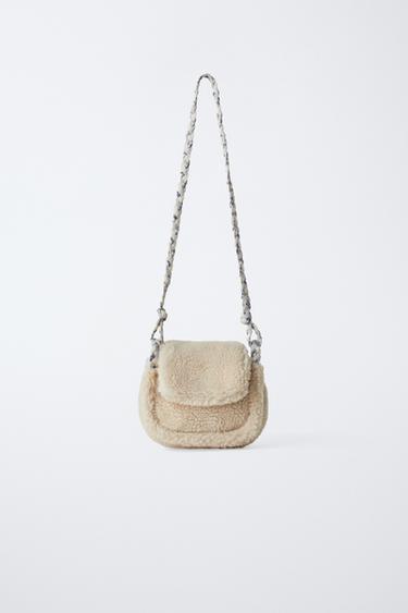 FAUX SHEARLING CROSSBODY BAG - Ecru White by Zara