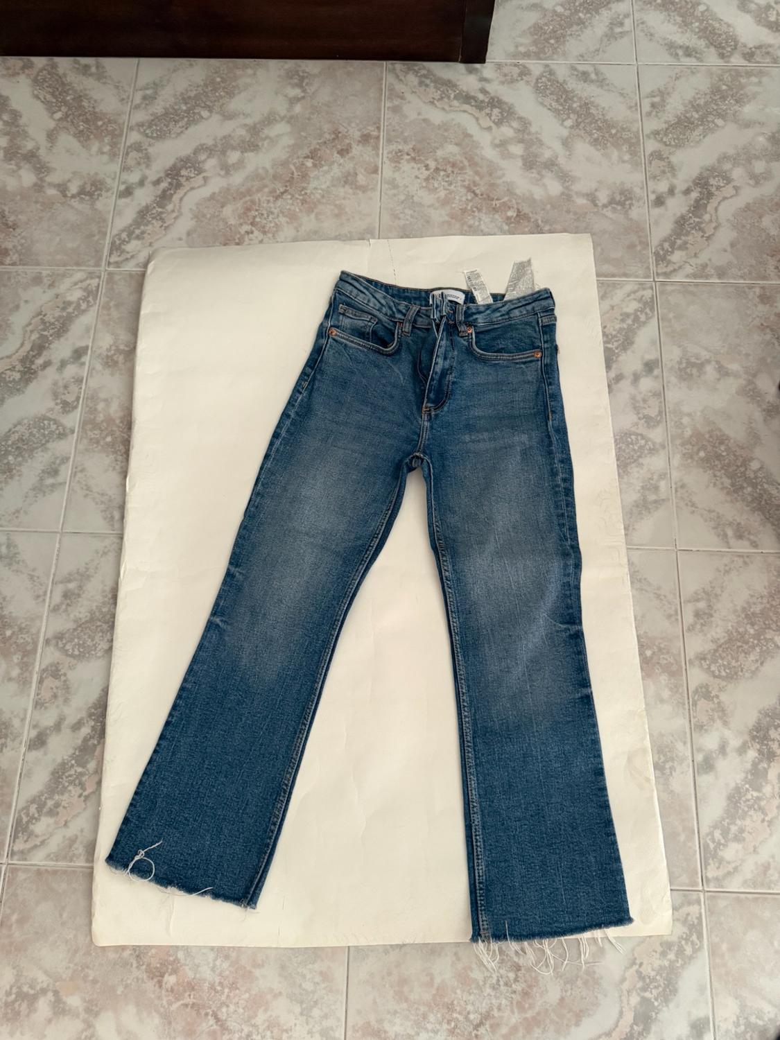 FLARED MID-RISE CROPPED TRF JEANS - Image 3