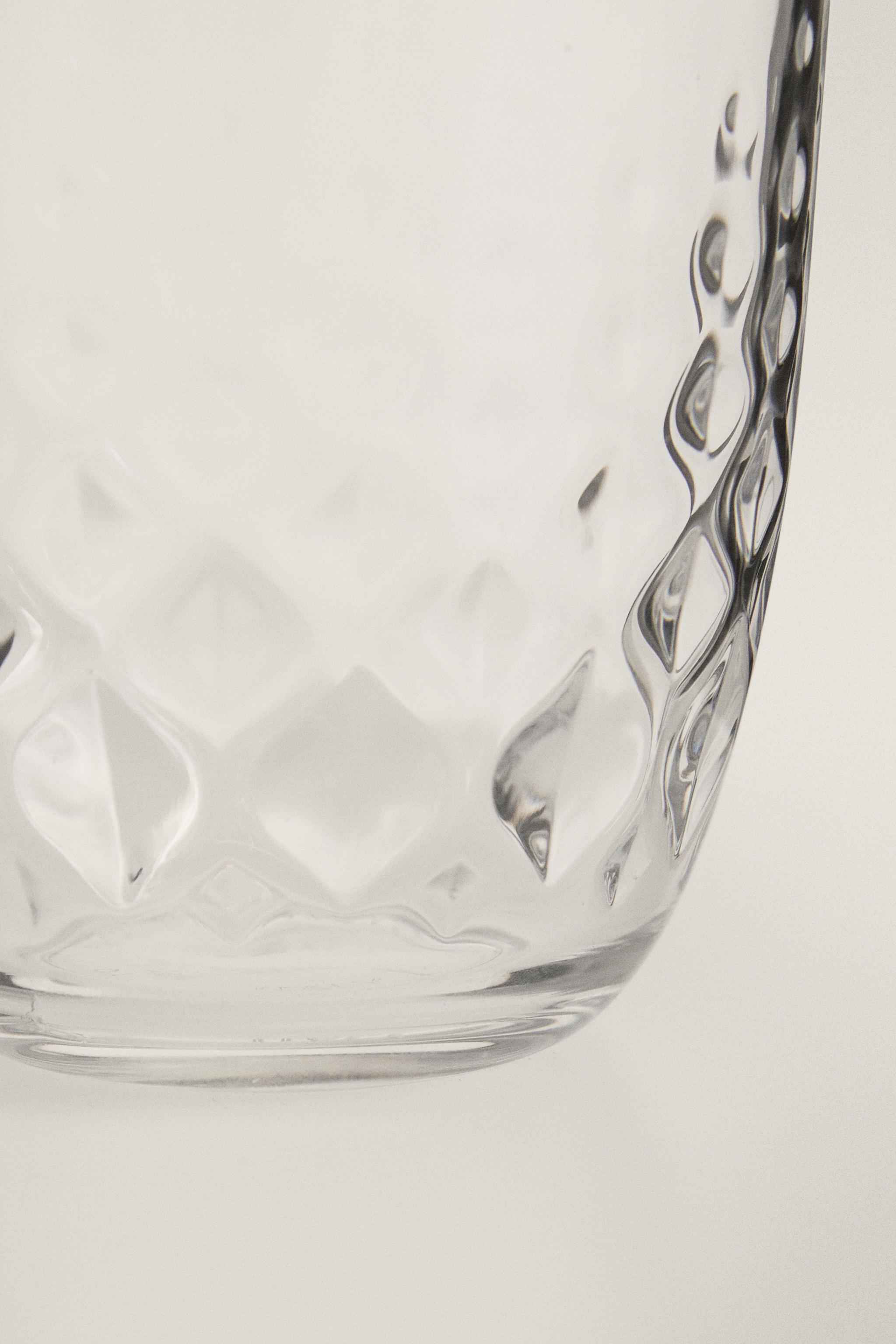 RAISED DESIGN TUMBLER