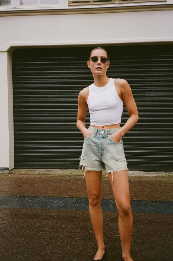 Zara High-waisted shorts + Urban Outfitters Crop Top – Filthy Chic