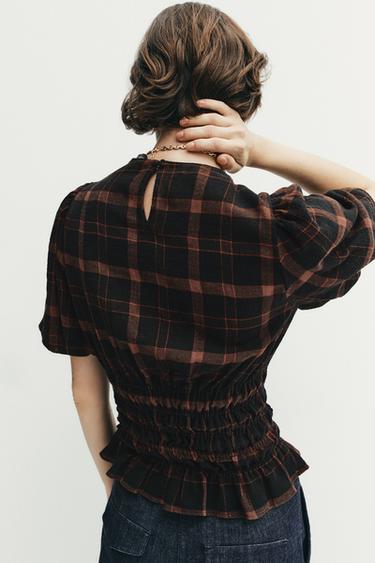 CAMISA CUADROS FRUNCES - NEGRO/NARANJA de Zara