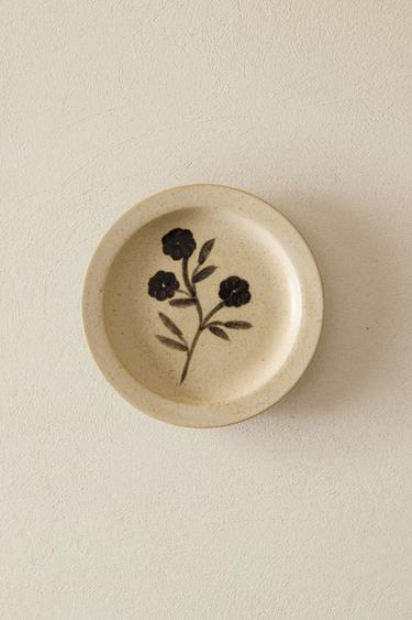 MINI FLORAL STONEWARE PLATE - Black / White by Zara