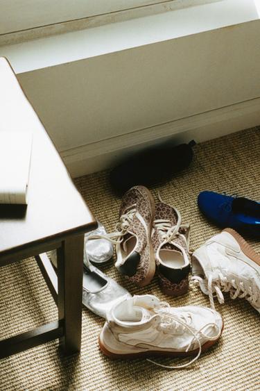LEOPARD PRINT TRAINERS - Brown by Zara