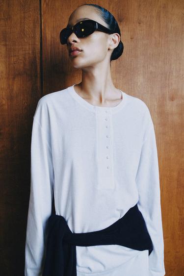 CAMISETA CUELLO PANADERO CON LINO - Blanco de Zara