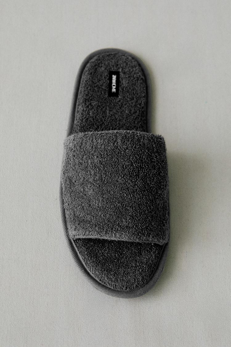 OPEN TERRY BATHROOM SLIPPERS — Dark Grey