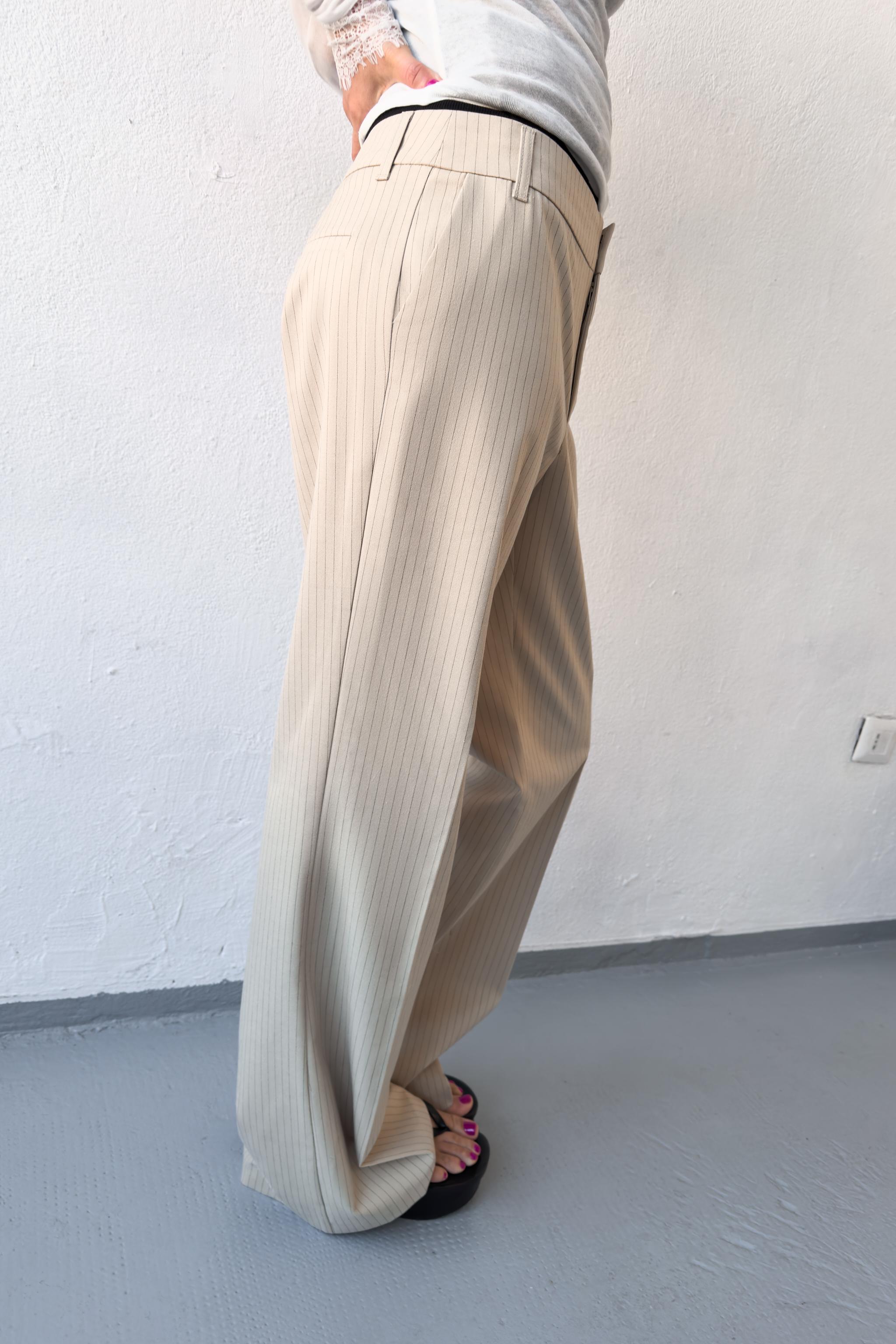 PANTALON DROIT À RAYURES