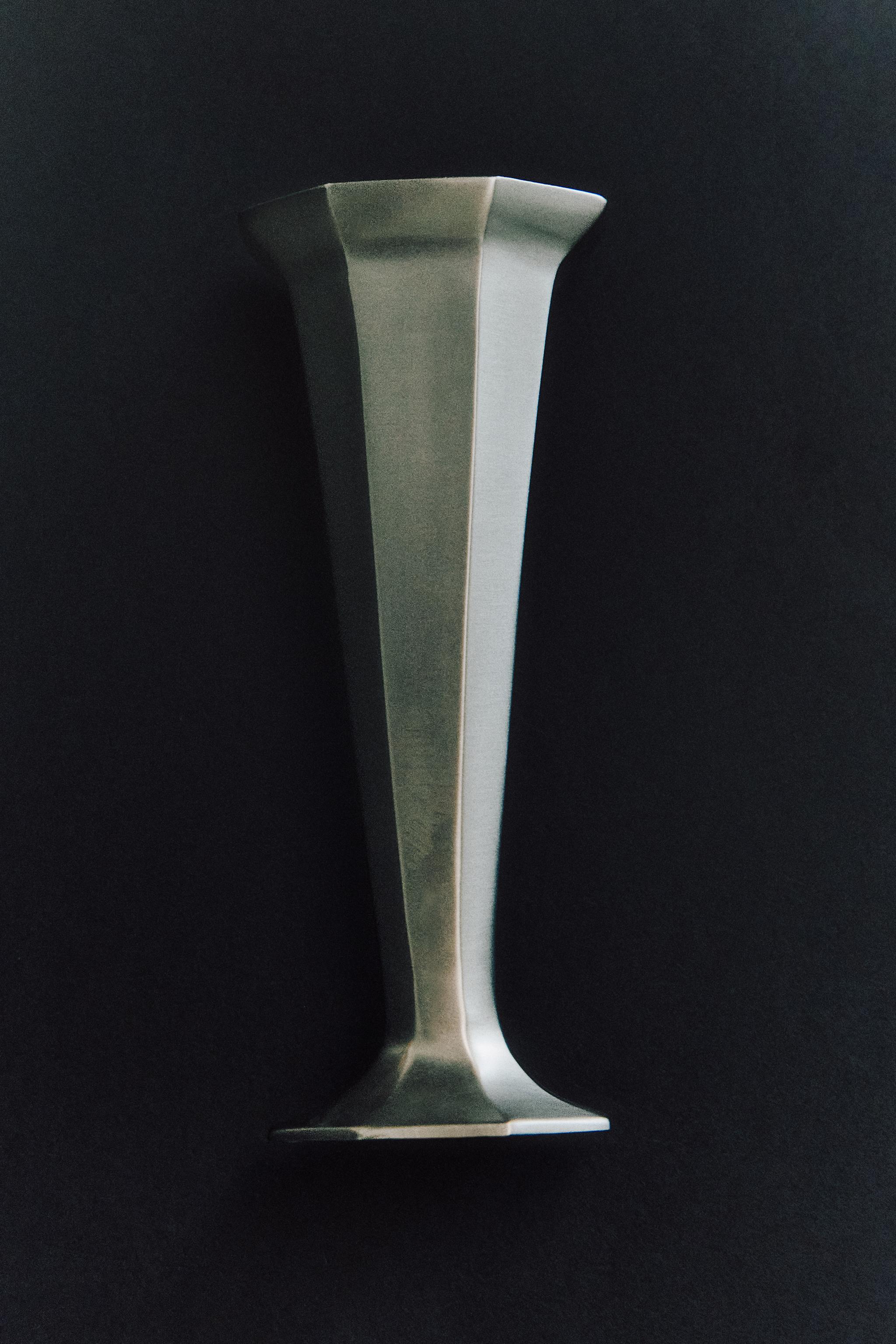 LARGE FACETED VASE | STUDIO MARY LENNOX — Silver