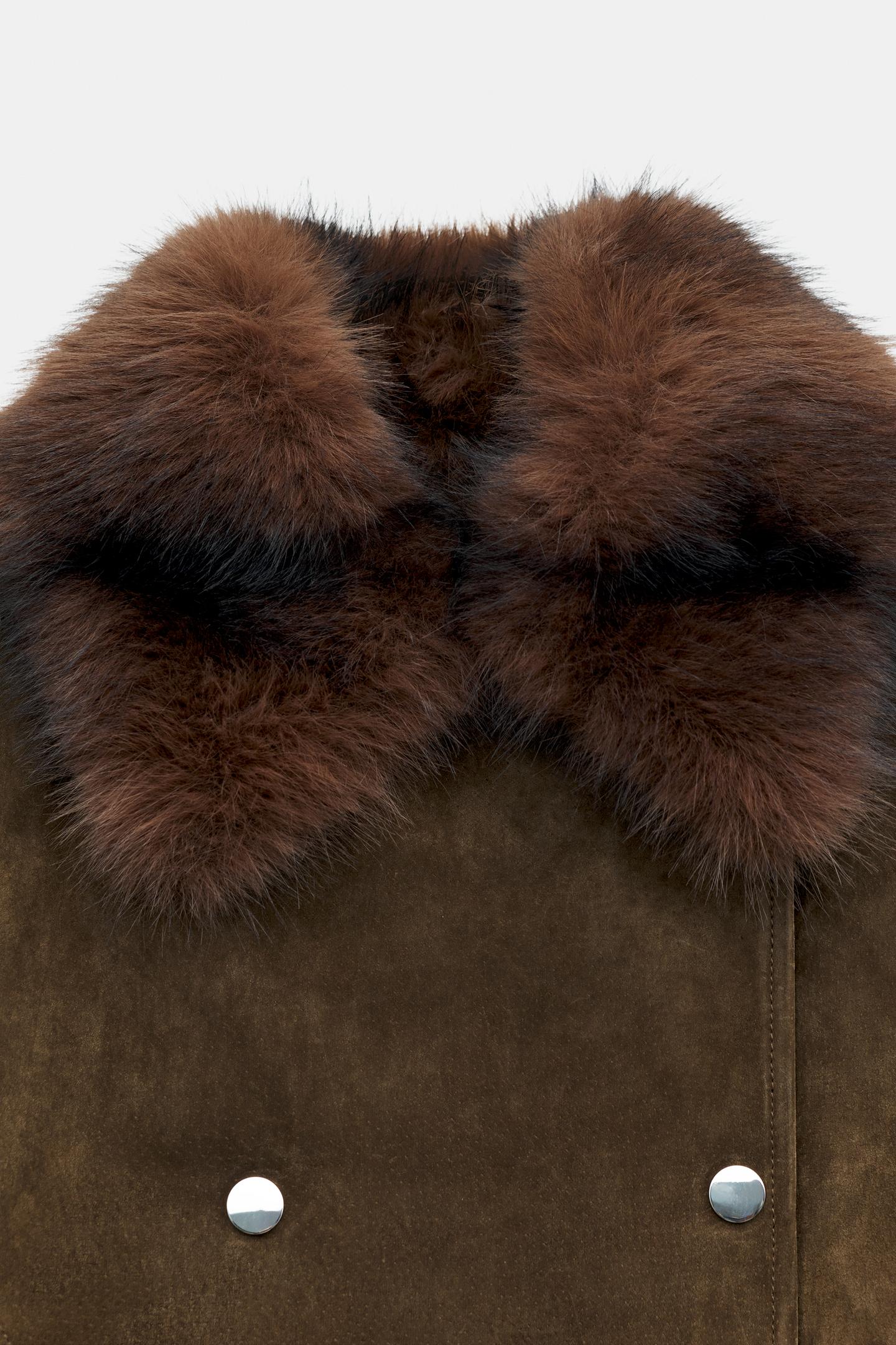 Женская куртка Zara 100% Leather Padded Jacket with Faux Fur Collar, цвет: Тёмный коричневый — фото 11