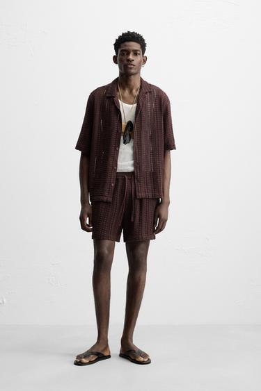 TEXTURED CROCHET BERMUDA SHORTS - Wine by Zara