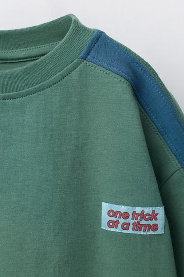 T-SHIRT INTERLOCK AVEC ÉTIQUETTE - Vert de Zara - Image 2