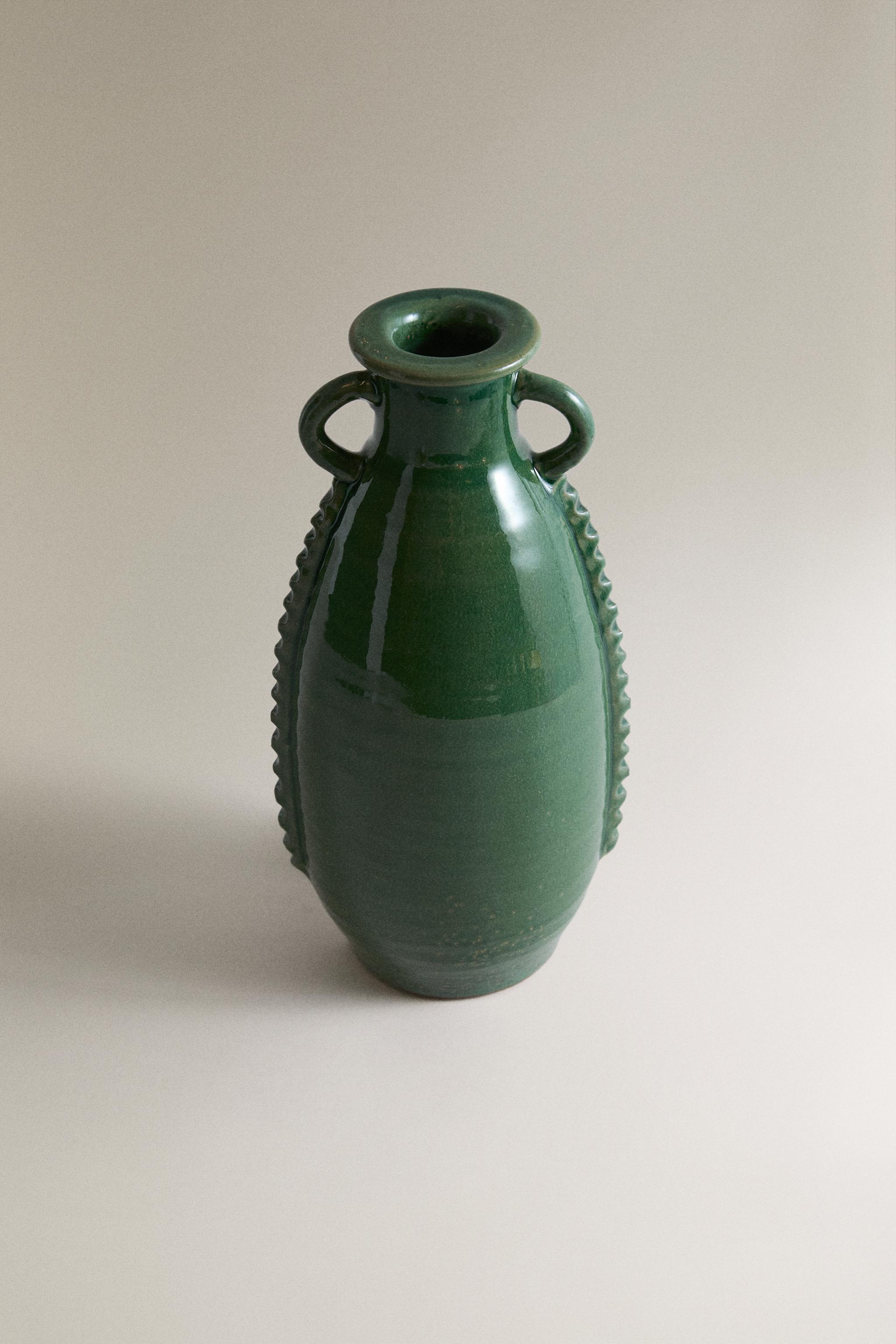 DECORATIVE TERRACOTTA VASE — Green
