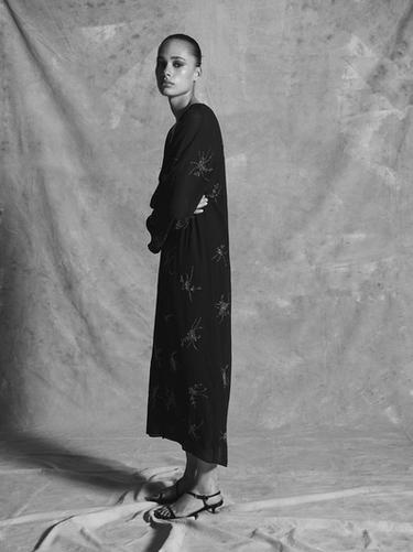 Zara Flowing midi dress with embroidery - Black