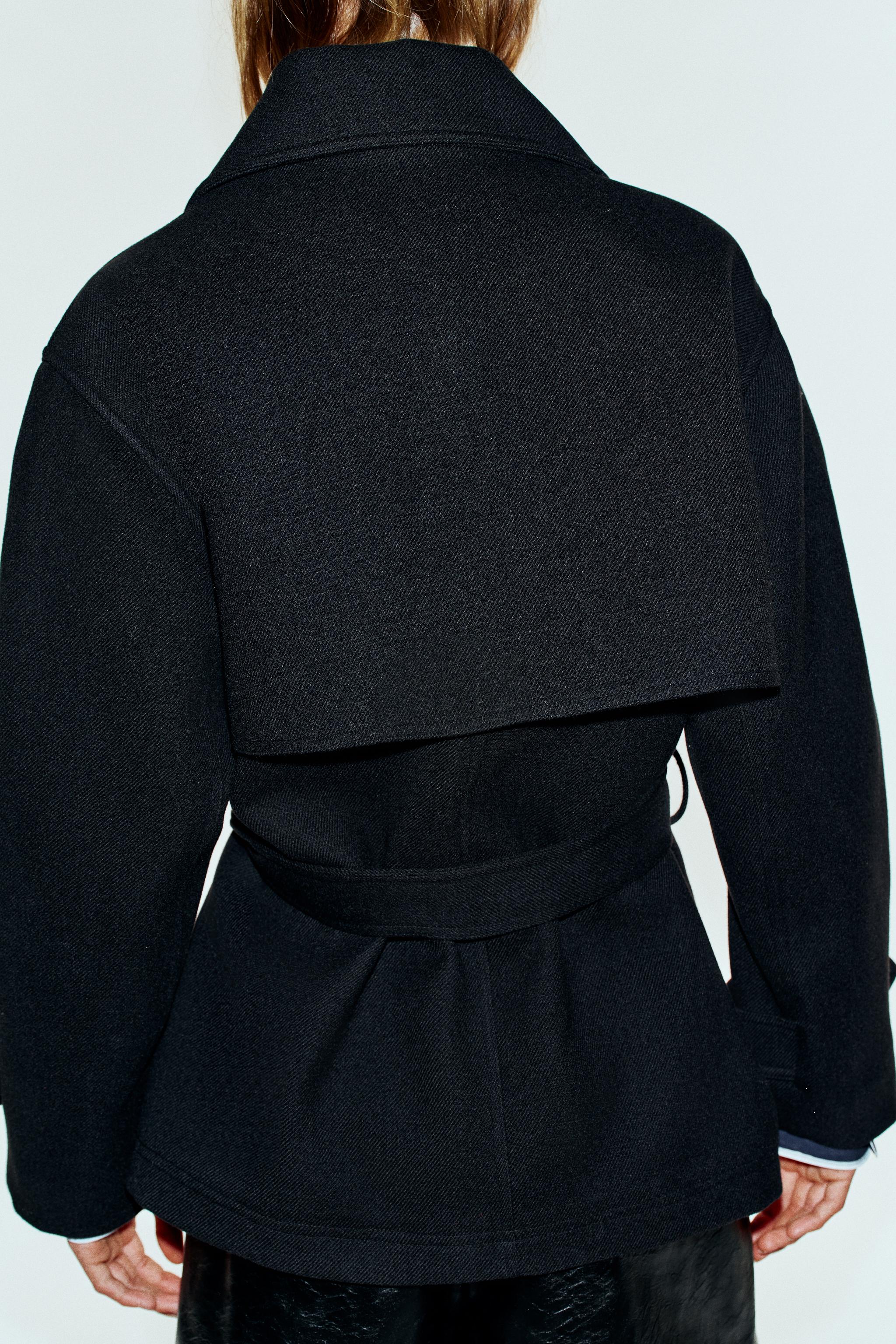 DOUBLE-BREASTED COAT WITH BELT