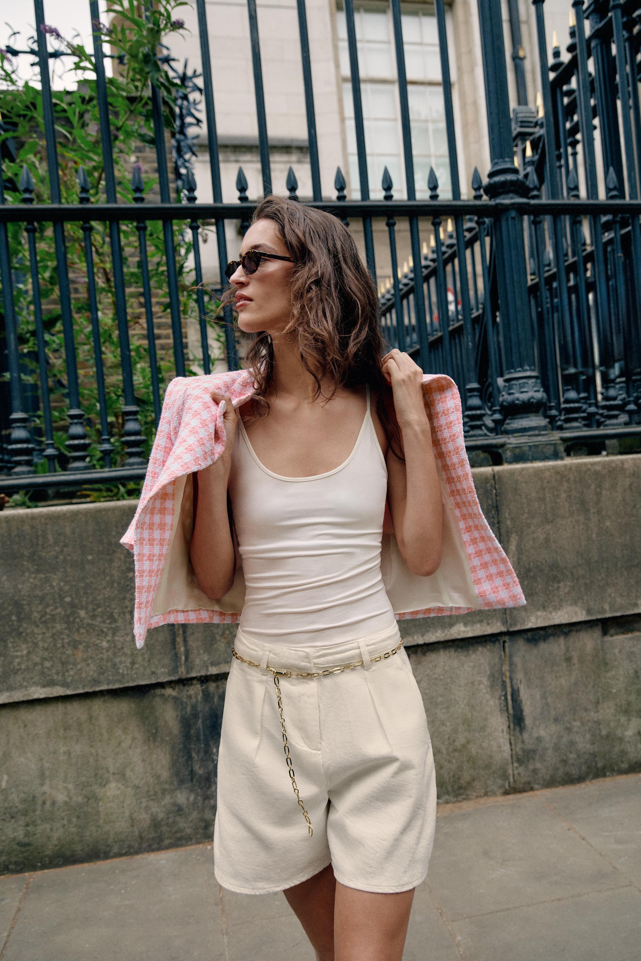 Z1975 DENIM BERMUDA SHORTS WITH CHAIN BELT — White