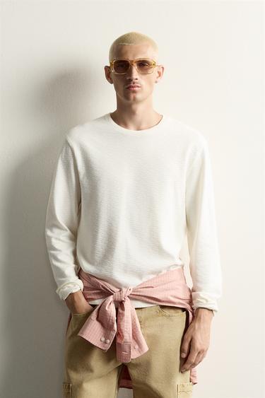 CAMISETA RELAXED FIT ESTRUCTURA - Blanco roto de Zara