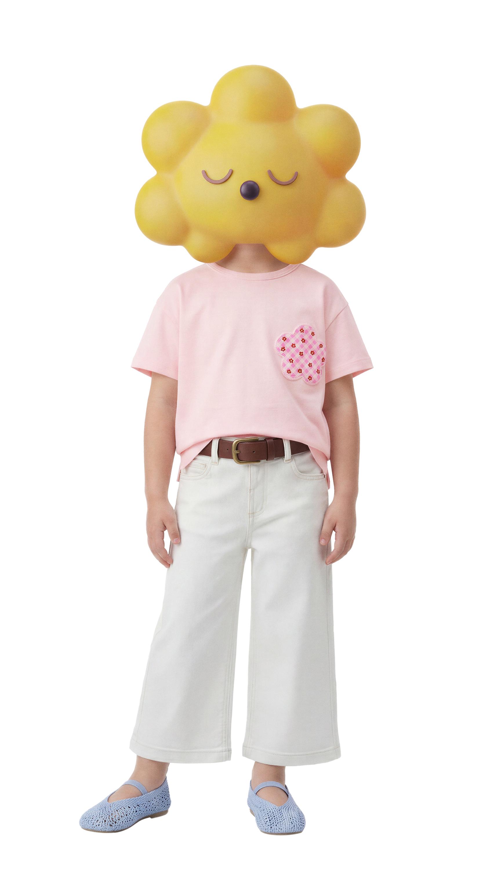 FLOWER APPLIQUÉ T-SHIRT — Pink