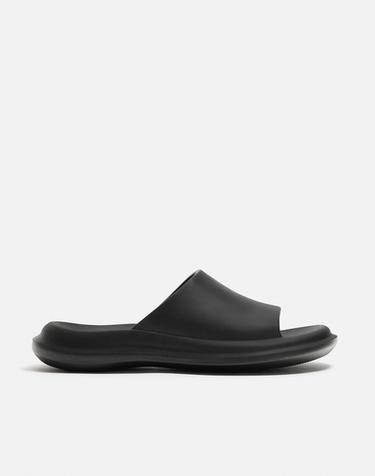 CHANCLA DE BAÑO VOLUMEN - Negro de Zara