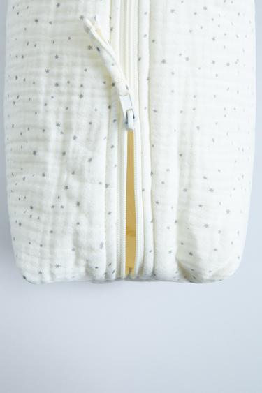 Zara STARS PADDED TEXTURED TOILETRY BAG - Ecru
