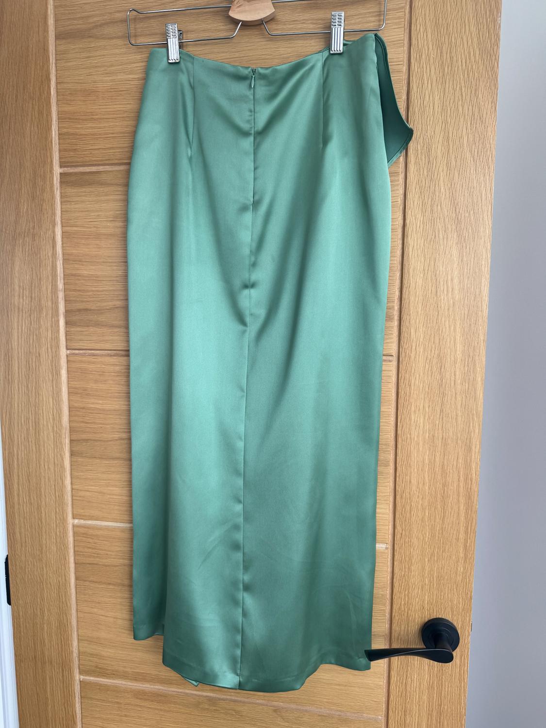 RUFFLED SATIN FINISH SKIRT - Image 2